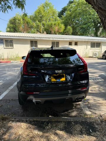 קאדילק XT4