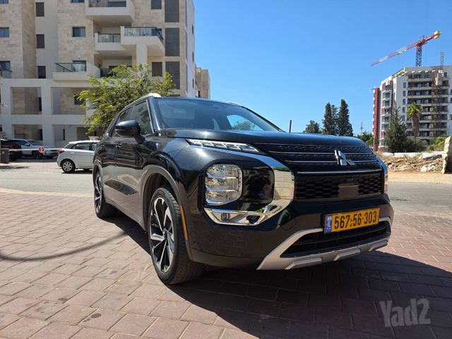 מיצובישי אאוטלנדר