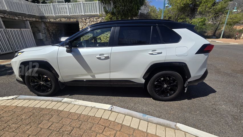 טויוטה RAV4