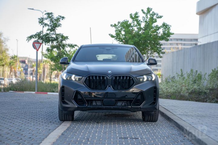 ב מ וו X6