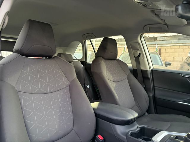 טויוטה RAV4