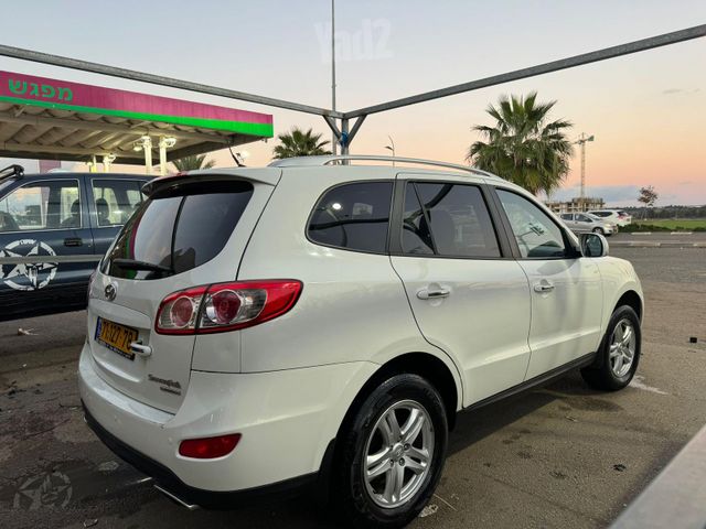 יונדאי סנטה פה