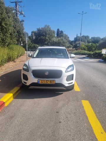 מודעת רכב יגואר E-Pace
