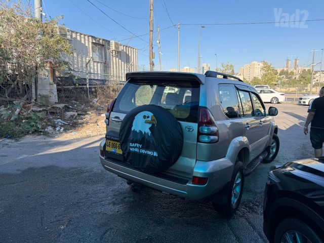 טויוטה לנד קרוזר