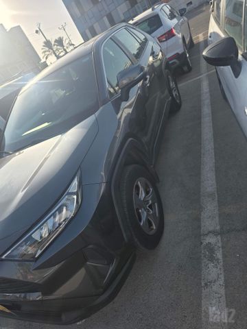 טויוטה RAV4