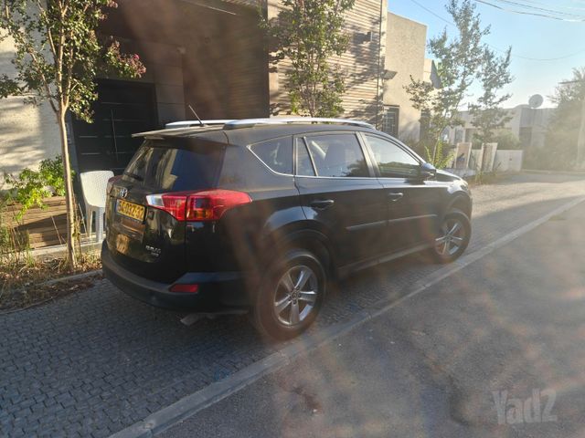 טויוטה RAV4