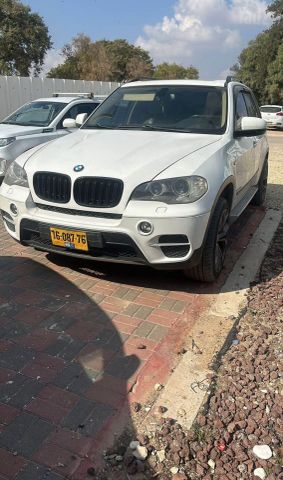 ב מ וו X5