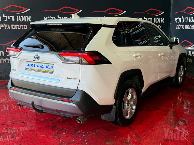 טויוטה RAV4