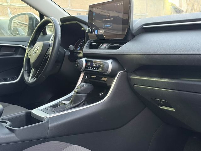 טויוטה RAV4