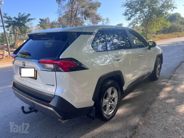 טויוטה RAV4