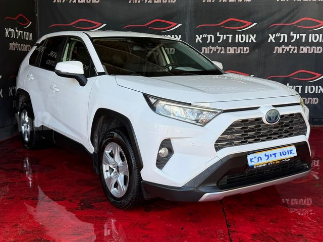 טויוטה RAV4
