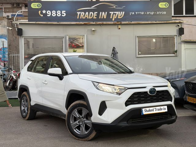 מודעת רכב טויוטה RAV4