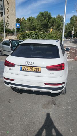 אאודי Q3