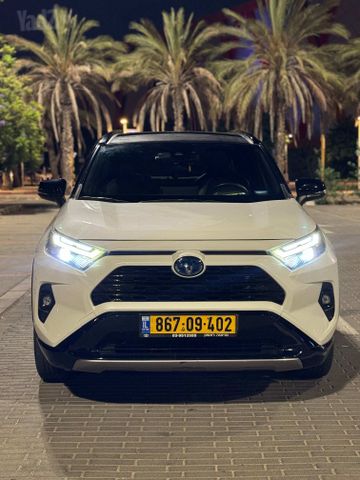 טויוטה RAV4