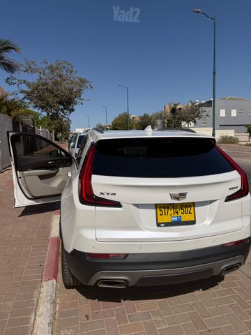 קאדילק XT4