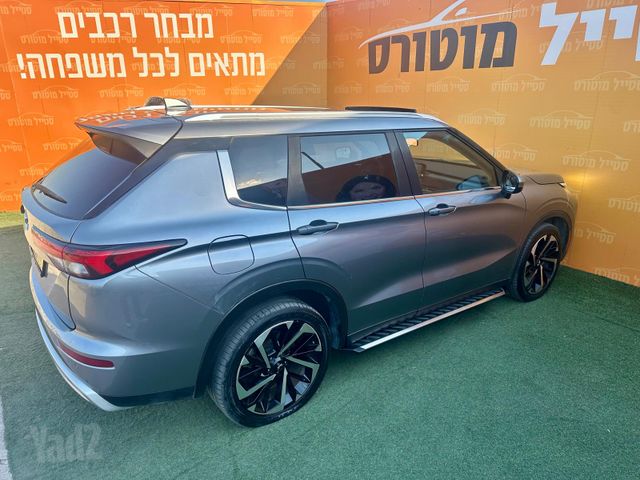 מיצובישי אאוטלנדר