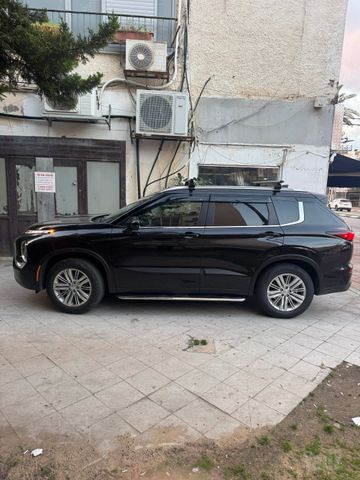מיצובישי אאוטלנדר