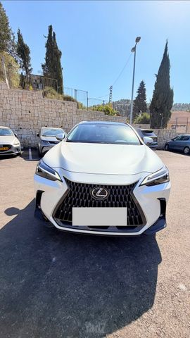 מודעת רכב לקסוס NX