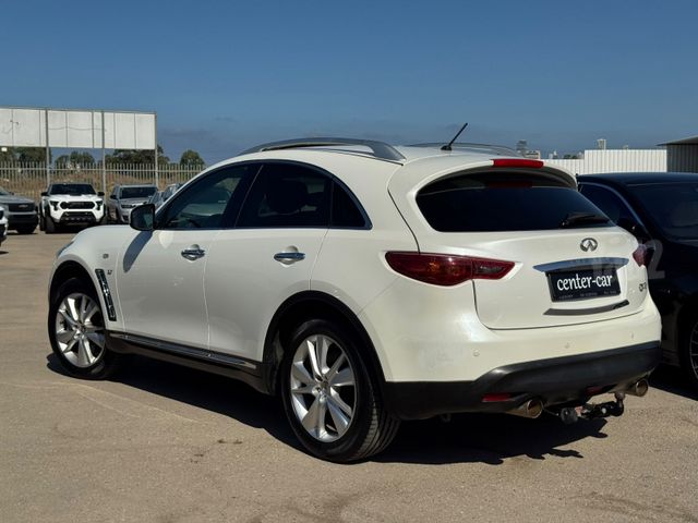 אינפיניטי QX70