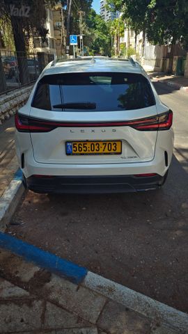 לקסוס NX
