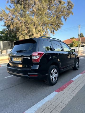 סובארו פורסטר