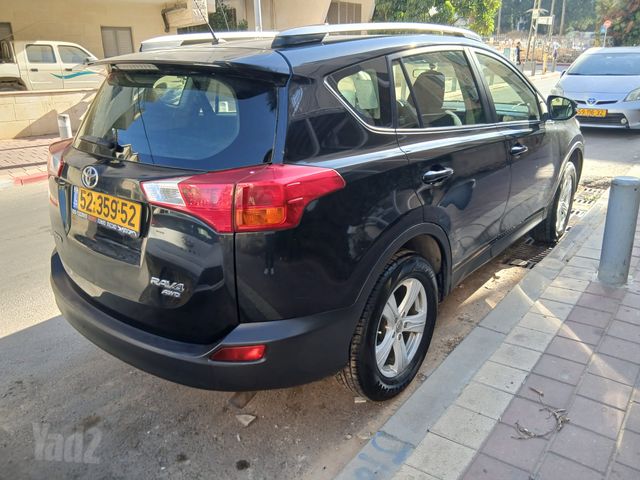 טויוטה RAV4