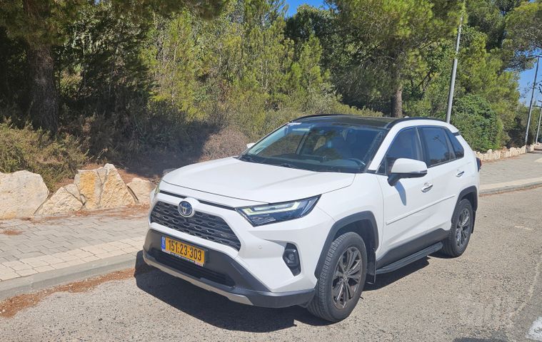 מודעת רכב טויוטה RAV4