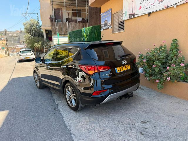 יונדאי סנטה פה