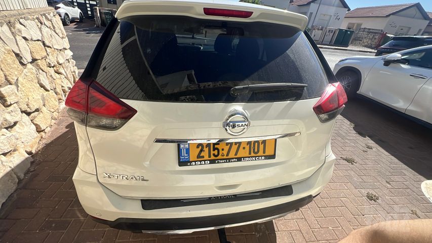 ניסאן אקס טרייל