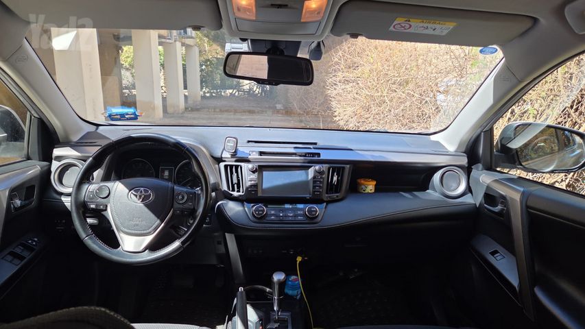 טויוטה RAV4
