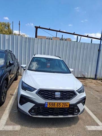 מודעת רכב סיאט ארונה