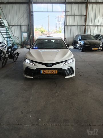 מודעת רכב טויוטה קאמרי