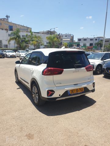 קיה נירו פלוס