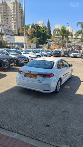 טויוטה קורולה