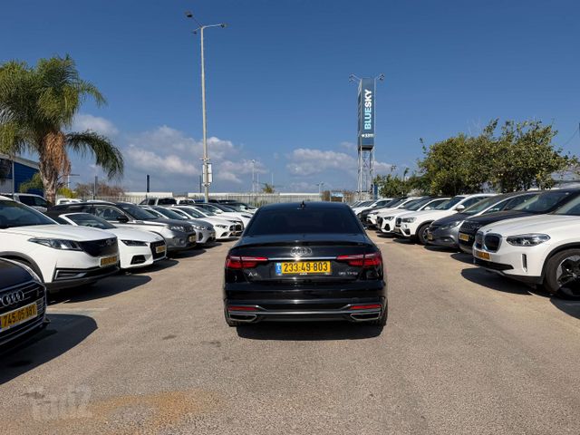 אאודי A4