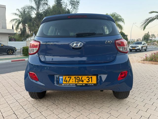 יונדאי i10