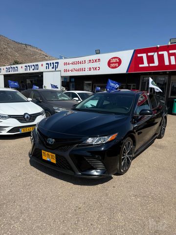 טויוטה קאמרי