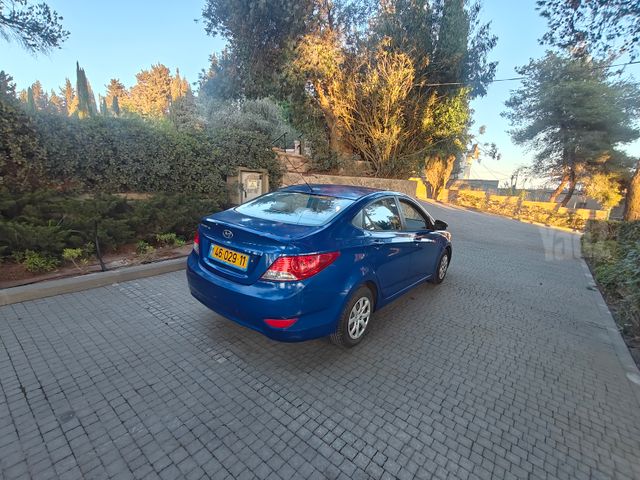 יונדאי אקסנט i25