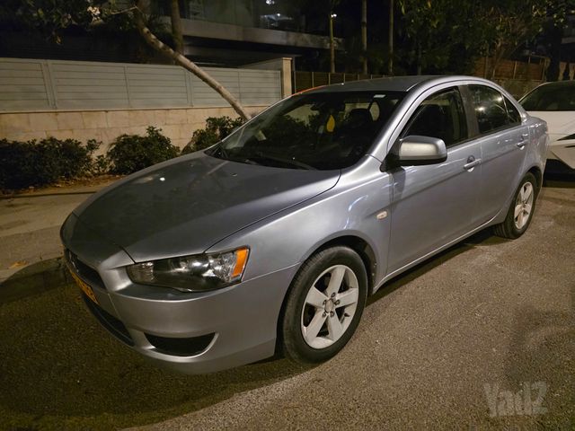 מודעת רכב מיצובישי לנסר