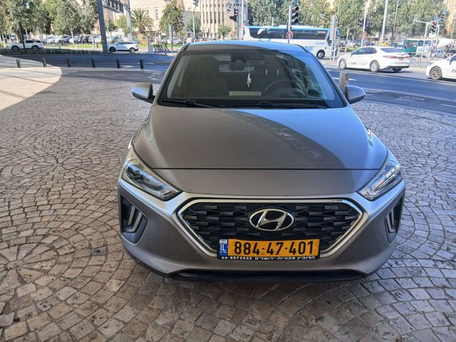 יונדאי איוניק