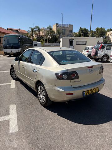 מודעת רכב מאזדה 3