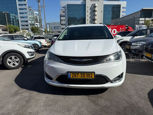 קרייזלר פסיפיקה