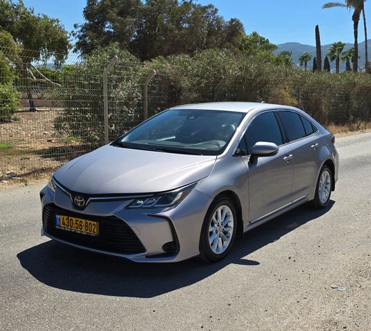 טויוטה קורולה