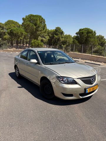 מאזדה 3