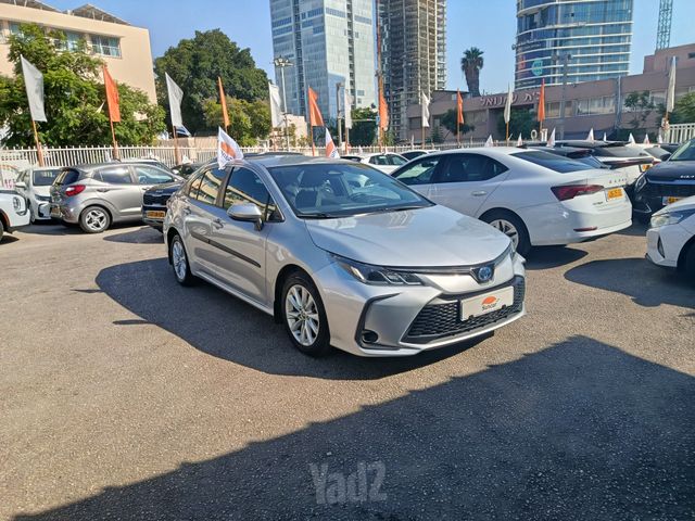 מודעת רכב טויוטה קורולה