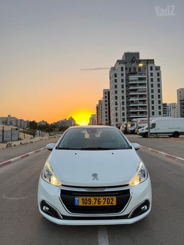 פיג'ו 208