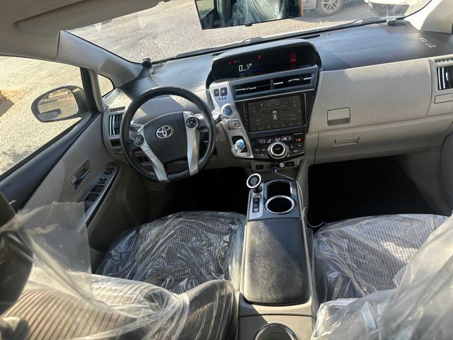 טויוטה פריוס פלוס
