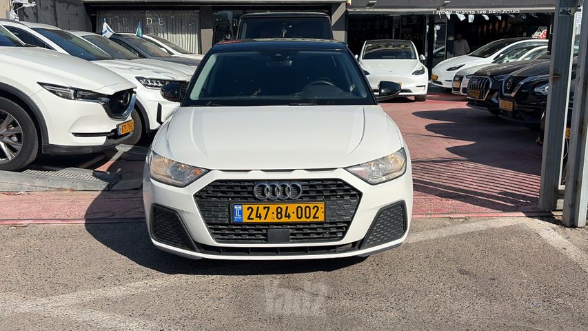 אאודי A1