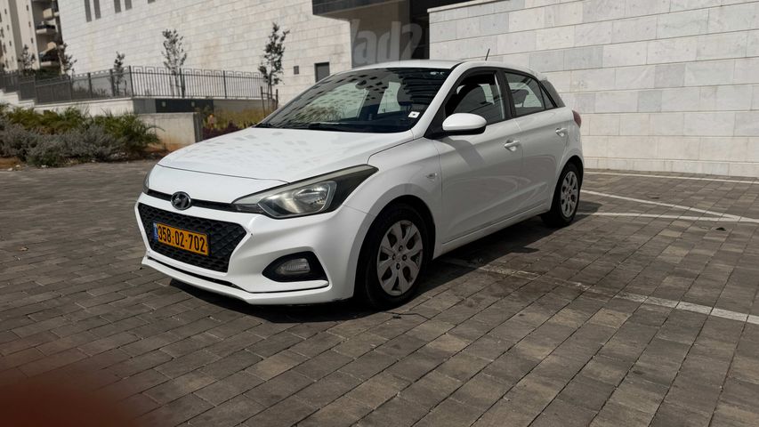 יונדאי i20