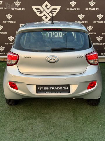 יונדאי i10